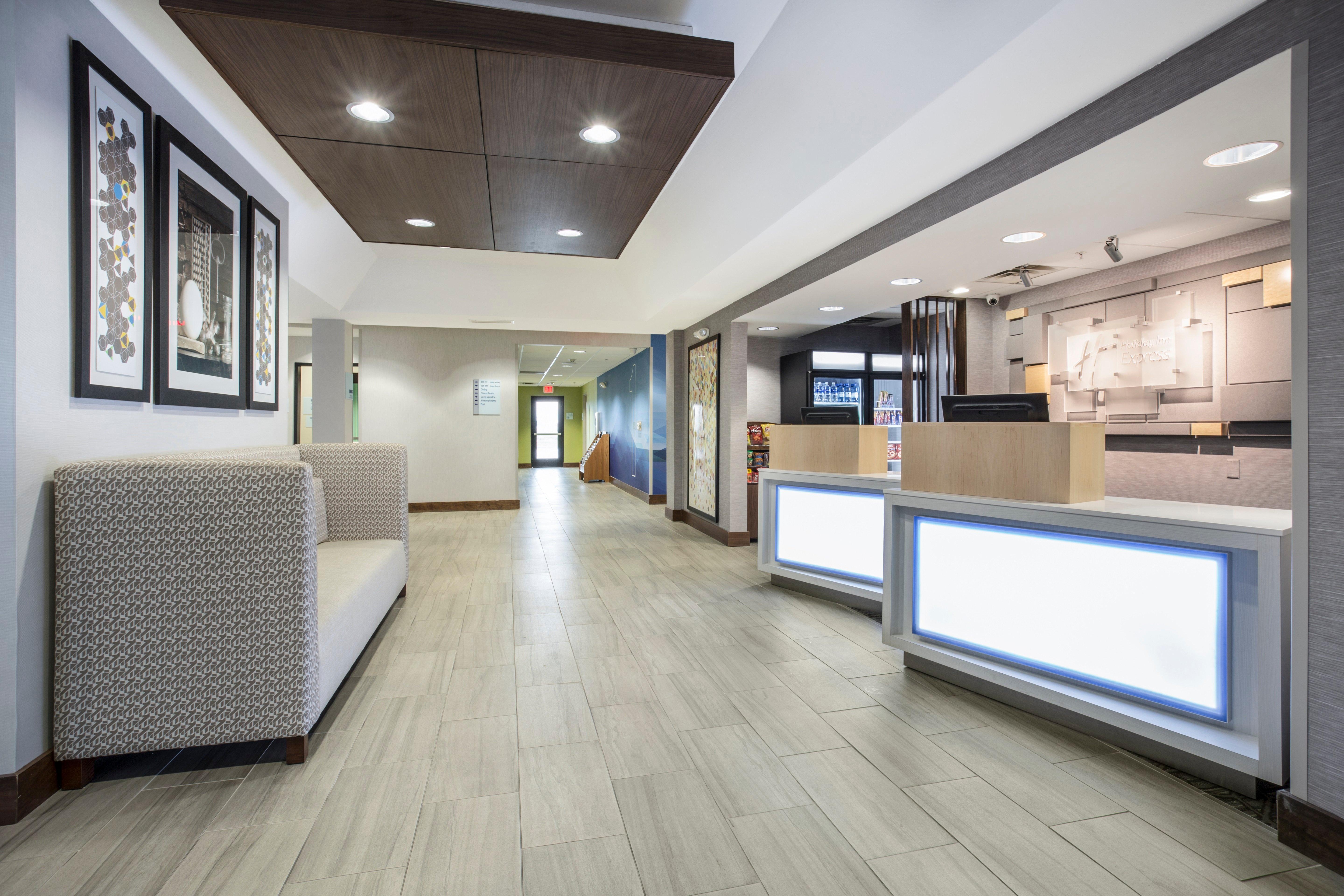 Holiday Inn Express Kansas City - At The Legends! By Ihg Bonner Springs Экстерьер фото