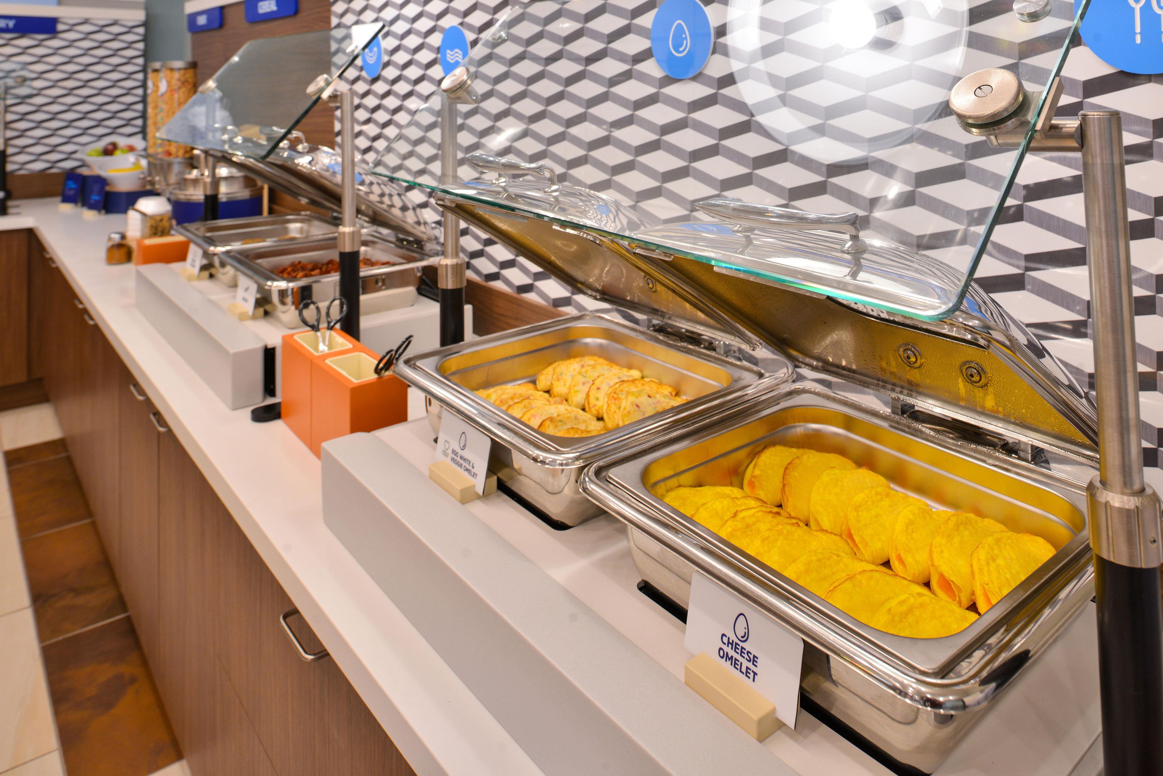 Holiday Inn Express Kansas City - At The Legends! By Ihg Bonner Springs Экстерьер фото