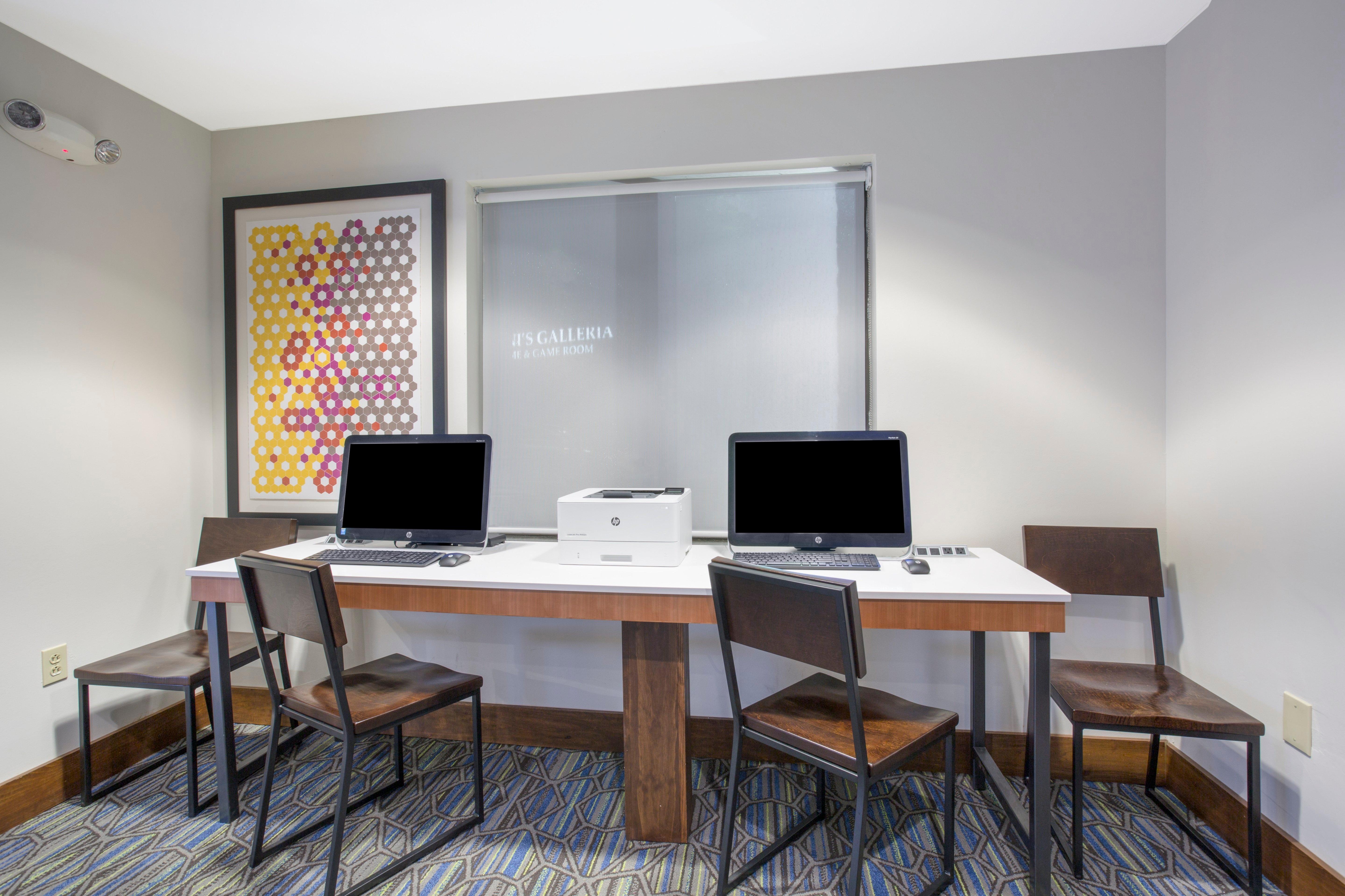 Holiday Inn Express Kansas City - At The Legends! By Ihg Bonner Springs Экстерьер фото